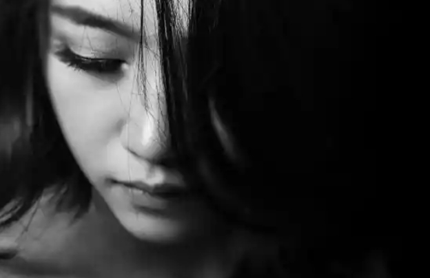 Finds Incriminating Text Messages Finds Incriminating Text Messages