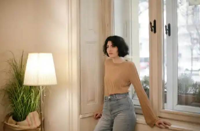 Wife Suspicious After Husband Has Lunch With Mother-In-Law Every Week