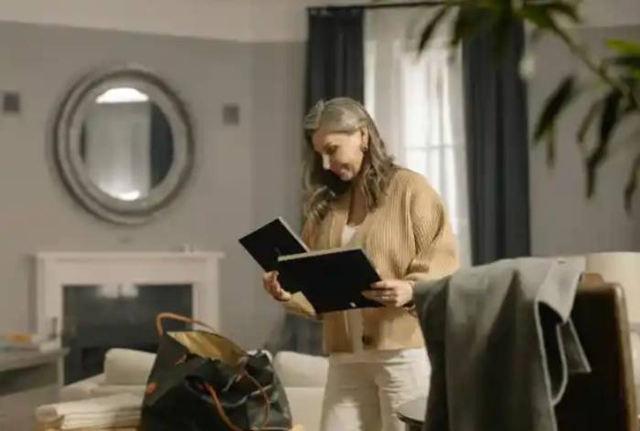  Finds Incriminating Text Messages